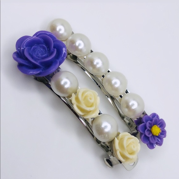 ♡ 2 for 20$ ♡ Flower & Pearl Hair Barrette Clips - Picture 2 of 4